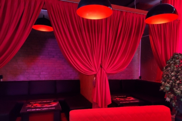 Жаркая вечеринка в стиле «Halloween» в ночном клубе «Reflex» в Бресте