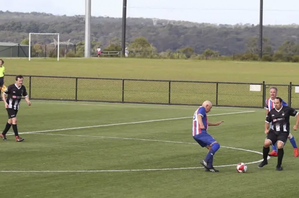 До скольки лет можно профессионально играть в футбол? Вы удивитесь До скольки лет можно профессионально играть в футбол? Вы удивитесь