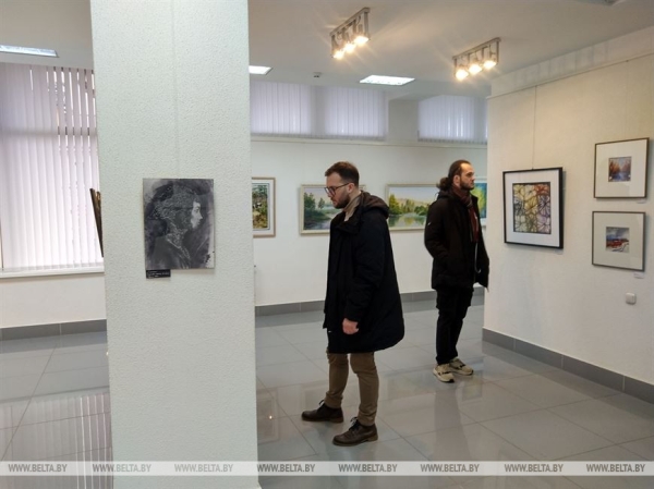Юбилейную выставку молодых художников «Усе разам» презентовали в Бресте