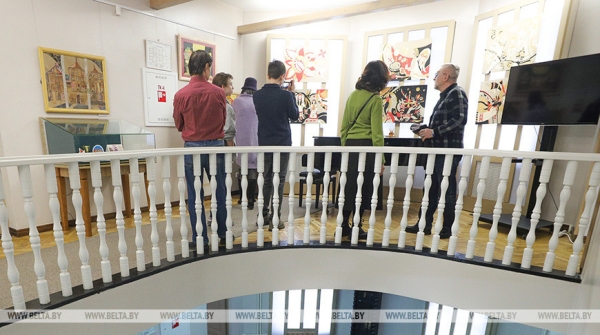 Выставка «Песні зямлі маёй» открылась в Бресте