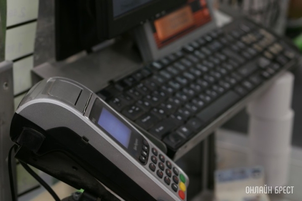 Как снять наличные через кассу в магазине? Как снять наличные через кассу в магазине?