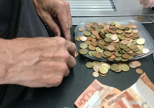 В апреле больше всего подорожали сигареты, а подешевела &ndash; бытовая химия