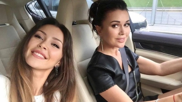 Дочь Заворотнюк впервые за долгое время рассказала о состоянии актрисы